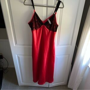 Gilligan O’Malley nightgown Large Salmon Red & Black